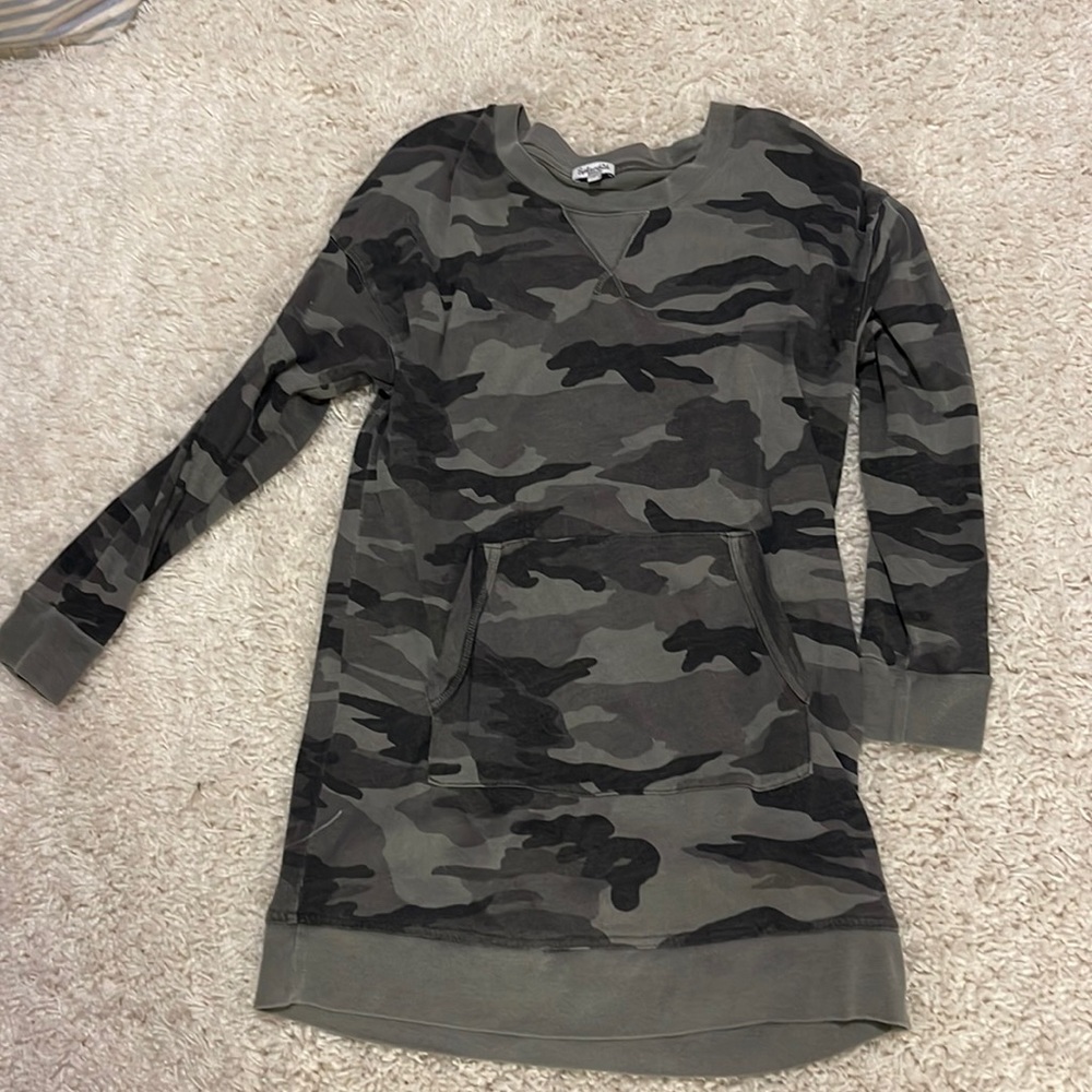 Long sleeve camo splendid t-shirt dress, size medium